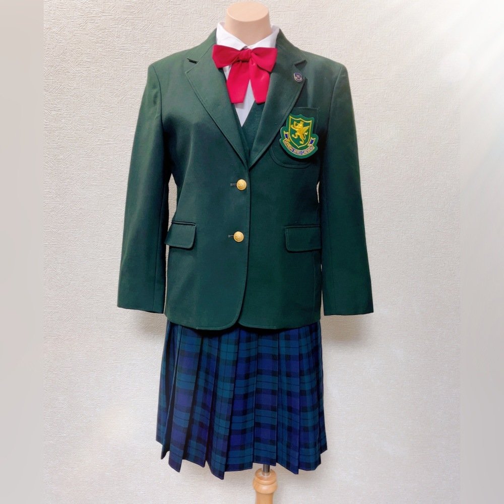 s4900472's tweet photo. 仙台育英高等学校の制服欲しい！！！！！
だれか買って！お下がりでもいいよ！ https://t.co/TULDM8WaE8