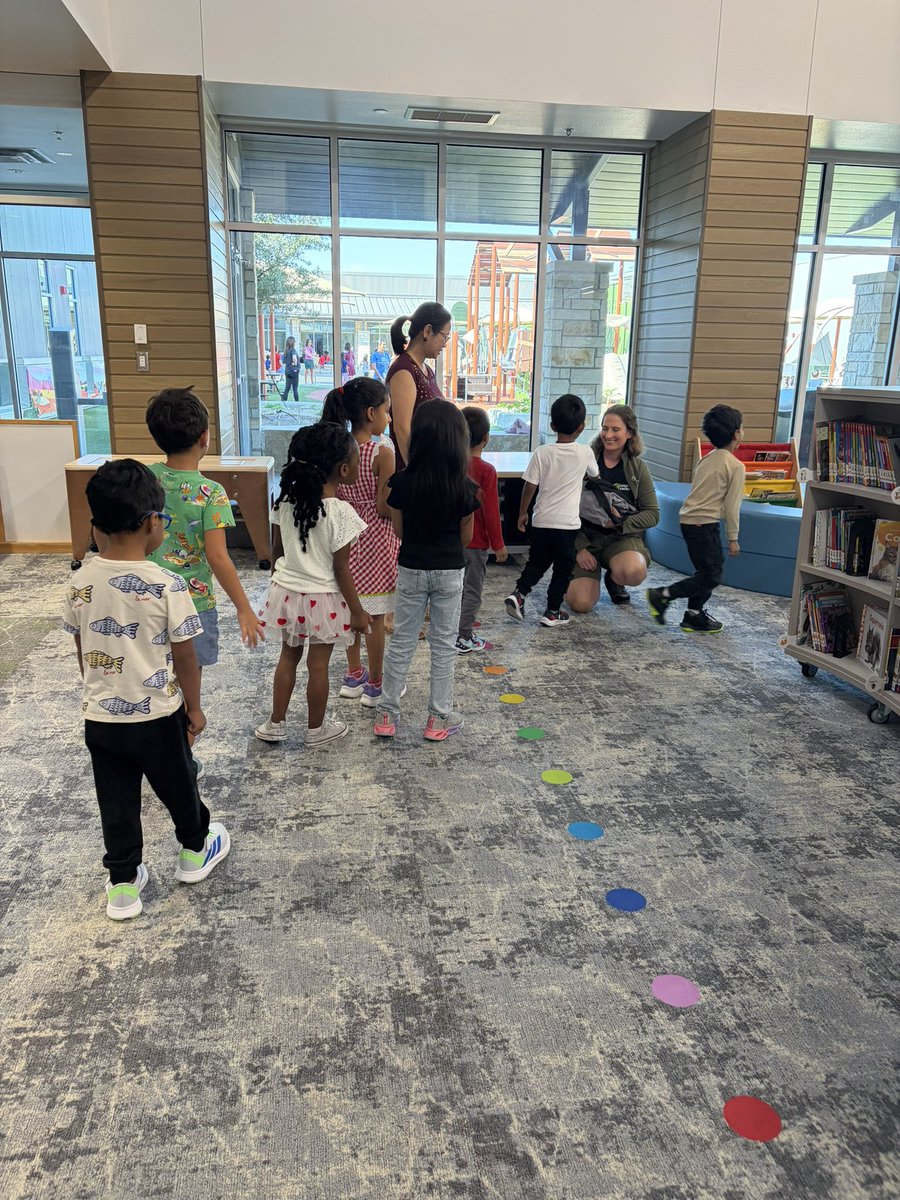 AmyMLaPlante's tweet photo. Our students had the best time learning about and interacting with animals with Creature Teacher! #TogetherWeChampion #ProsperProud @JenniferUhl6 https://t.co/qmaExqKayY