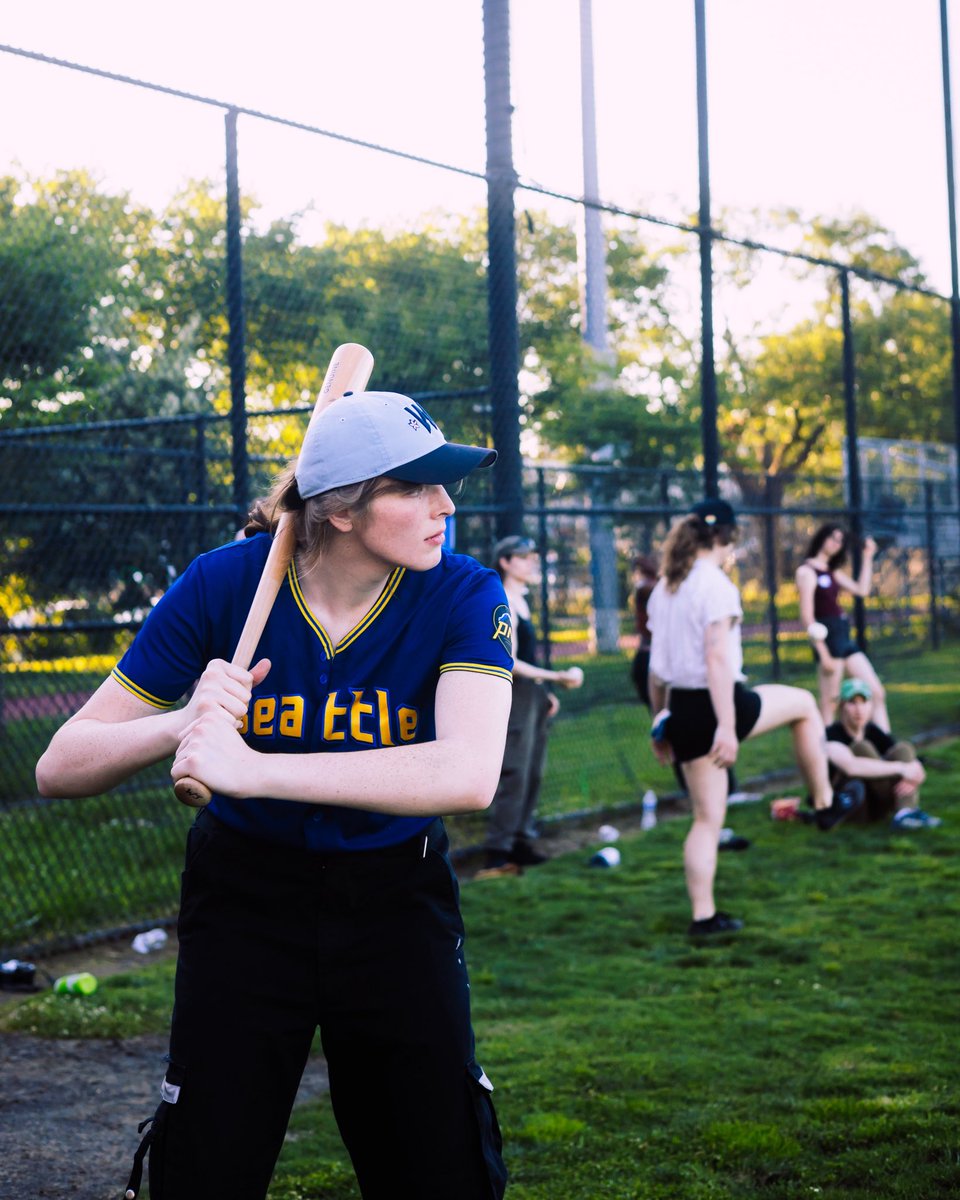 interkosmos_dog's tweet photo. i was caught playing tgirl baseball by the lovely bailey thisdogllhunt https://t.co/tDVkjjVtBo