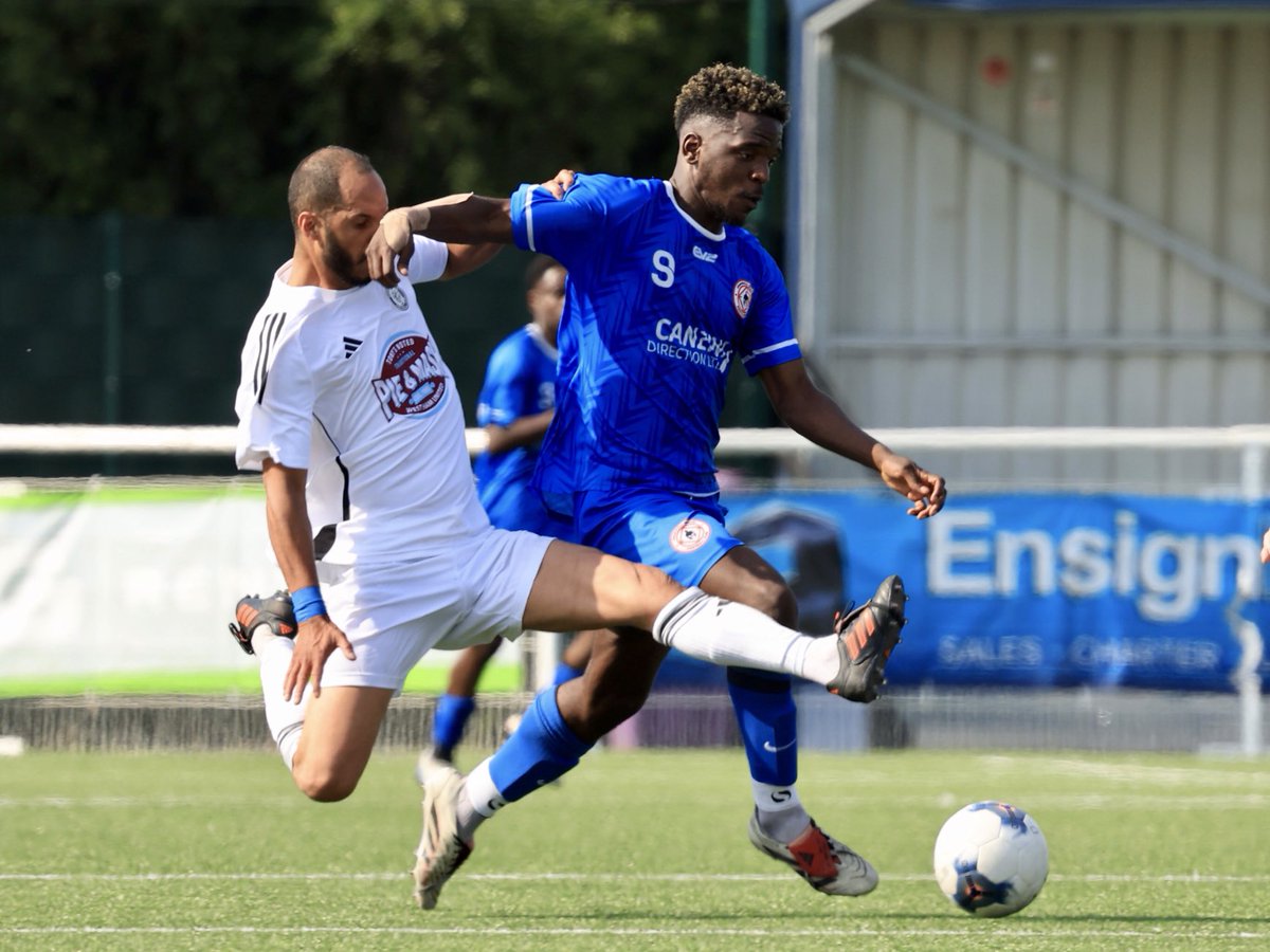 CH_SpartansFC's tweet photo. A bit more action from the weekends Division One League Cup Final against @ParsonageLeys https://t.co/wnbuHb9ZpI