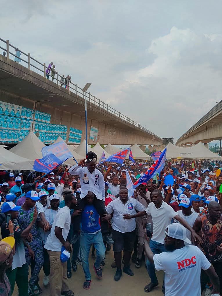 PO_GrassRootM's tweet photo. The NDC candidate for Kolokuma/Opokuma Constituency I, Bayelsa State, Hon. Appah Suoyo Kelvin, PhD, demonstrating capacity to prove that Bayelsa State is fully NDC https://t.co/FDX1SaDJS0
