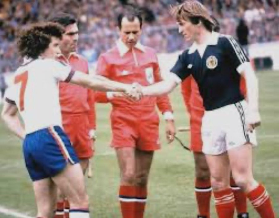 IanByrneMP's tweet photo. Sending good luck and prayers to two of our greats in their respective battles against cancer.
#Number7
#YNWA https://t.co/D97d4X95G1