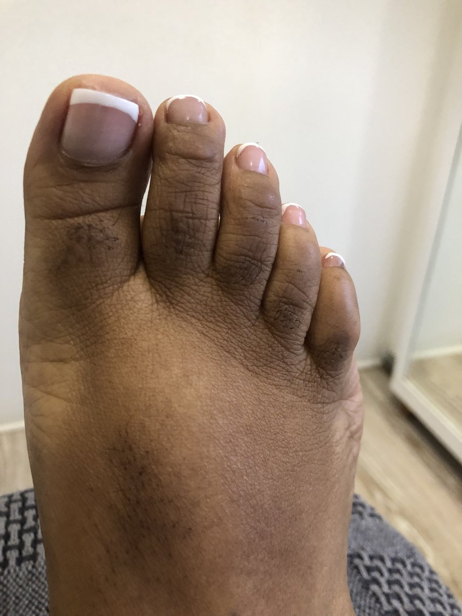 Tshepi155034032's tweet photo. I got me some new babies 💅🏾 
My nail tech leaves no crumbs https://t.co/TiNw69Sql9