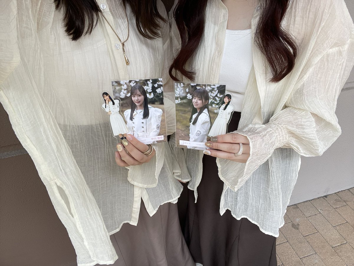 2005_wkc's tweet photo. 
 #四期生LIVE_DAY1 ˊ˗

ちーわこ参戦 ⸝⸝ ୨୧ 

生で見るわこちゃんのパフォーマンス最高すぎた⟡堂々としててめちゃくちゃかっこよかった➰ 
セトリも好きな曲ばかりだった ~ ♡

和子ちゃんに出会えて良かった .☘️
これからもずっとだいすき⸝⸝
 https://t.co/zZEbLdemGX