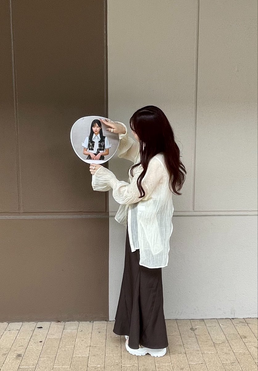 2005_wkc's tweet photo. 
 #四期生LIVE_DAY1 ˊ˗

ちーわこ参戦 ⸝⸝ ୨୧ 

生で見るわこちゃんのパフォーマンス最高すぎた⟡堂々としててめちゃくちゃかっこよかった➰ 
セトリも好きな曲ばかりだった ~ ♡

和子ちゃんに出会えて良かった .☘️
これからもずっとだいすき⸝⸝
 https://t.co/zZEbLdemGX