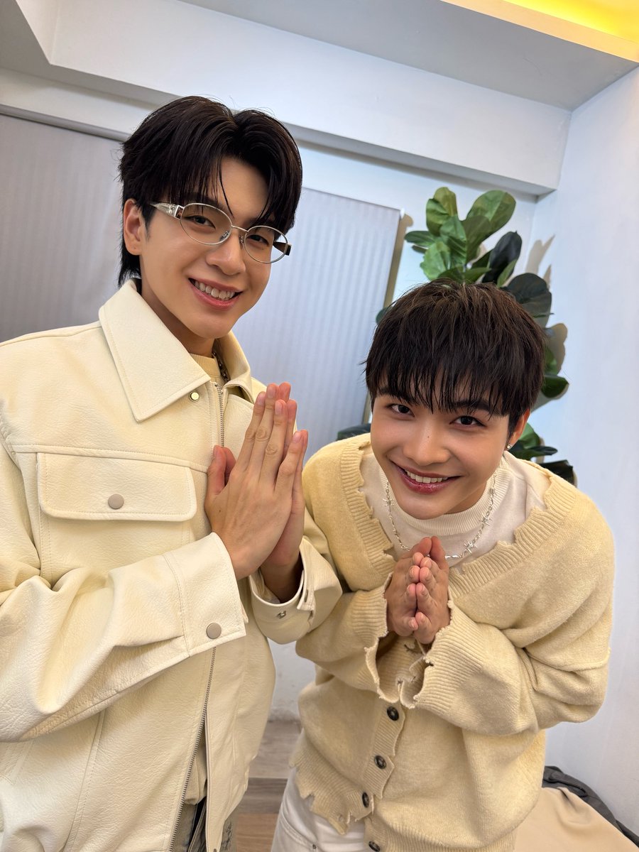 wabisabiTH's tweet photo. วันนี้ต้องขอขอบคุณทาง BABY BRIGHT @babybrightclub ที่เชิญ “น้องพาย-น้องกอล์ฟ” มาไลฟ์นะค๊า สนุกสนานเอ็นจอย โอบกอดโมเม้นสุดๆ🫣🤣 และต้องขอขอบคุณแฟนคลับหน้าจอทุกคน ที่คอยซัพพอร์ตด้วยนะคะ 🙏🏻💚

GLOW UP WITH PIEGOLF
#BabyBrightXPieGolf https://t.co/QEzaxnJsm1
