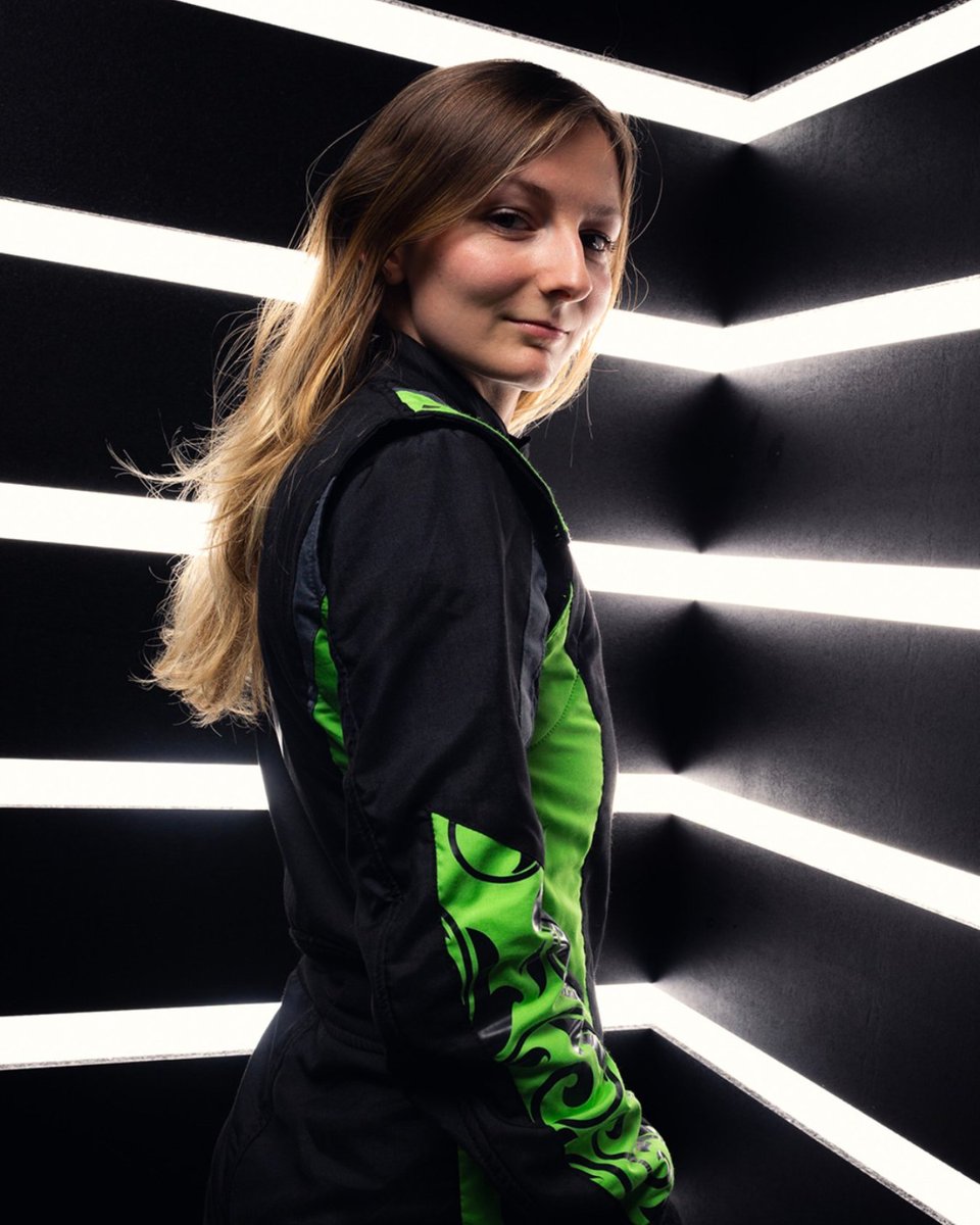 Females in Motorsport tweet media