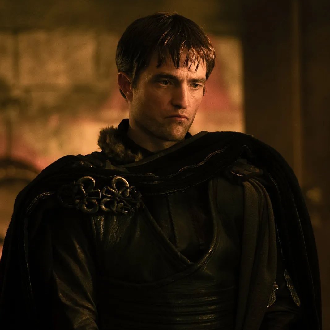 pattinsonphotos's tweet photo. Robert Pattinson on getting other jobs while waiting for production to begin on The Batman: Part II: 

“I’m like, ‘Well, I’ll do another movie in between.’ And then I ended up doing a whole lot of fucking movies.” https://t.co/QJ9qnW2LL4