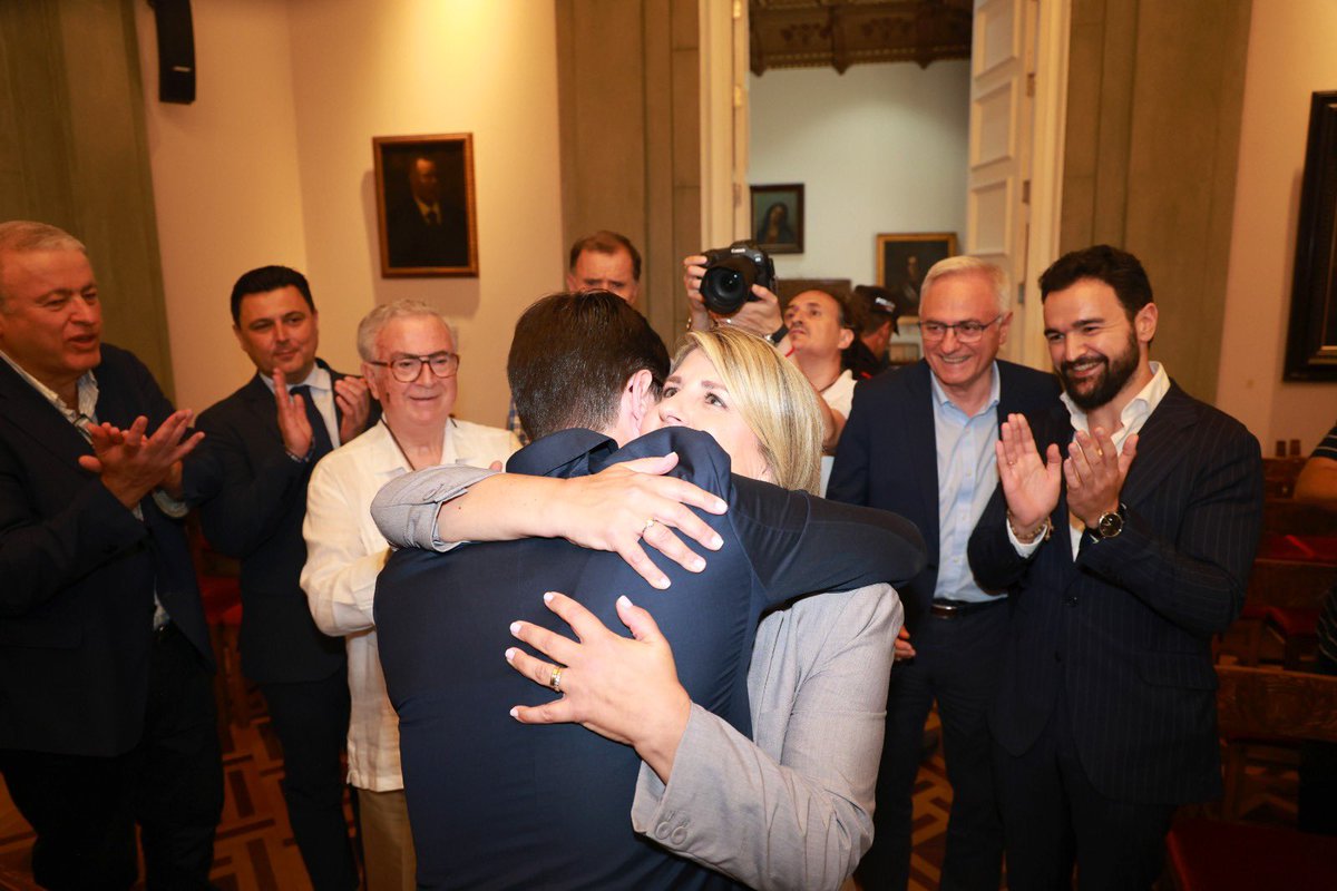 NoeliaArroyoHer's tweet photo. Ha fracasado la moción de censura que pretendía bloquear #Cartagena. Nuestro municipio necesita estabilidad y seriedad, no maniobras de despacho.

Tengo al mejor equipo para seguir trabajando por Cartagena. https://t.co/SM0tC0xd8e