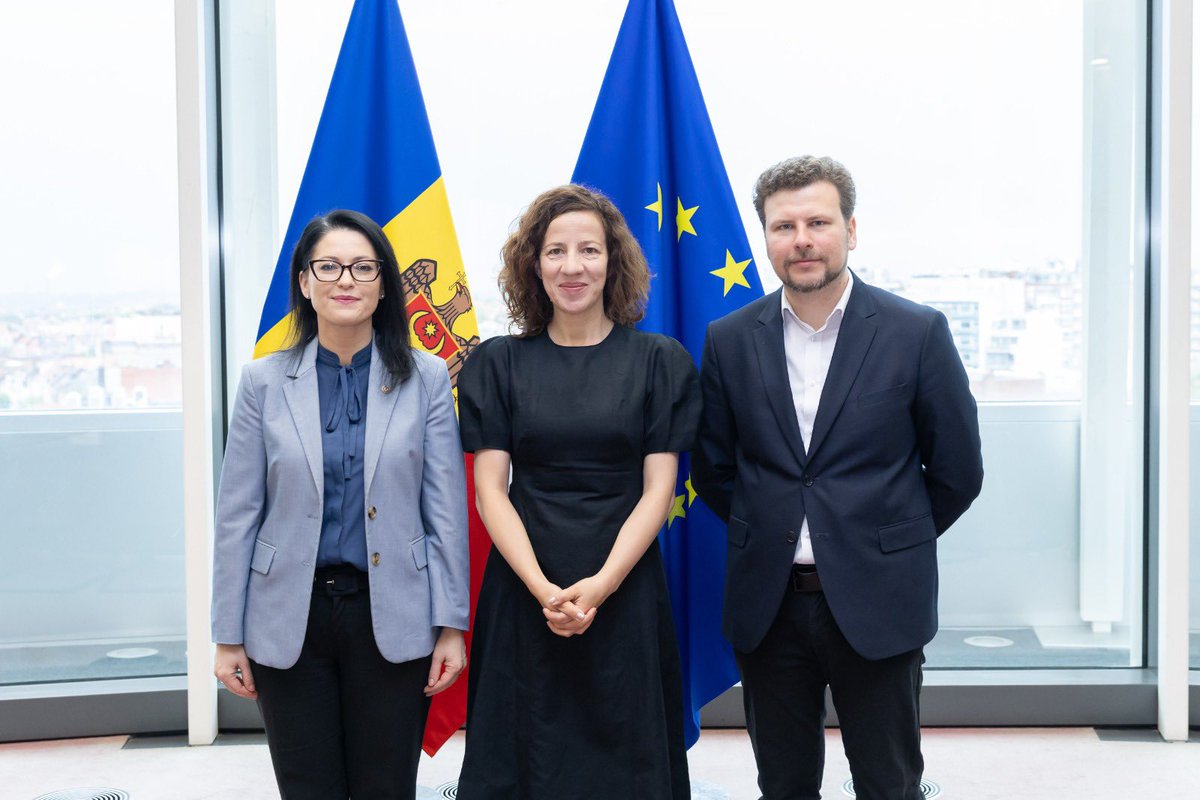 RoxanaMinzatu's tweet photo. 🇪🇺🇲🇩 Pleased to welcome today in Brussels @nataplugaru, Minister of Labour and Social Protection, and Dan Perciun, Minister of Education for the second EU–Moldova High-Level Dialogue on Employment, Skills, Education and Social Policies. (1/3) https://t.co/SL6MMSsSRO