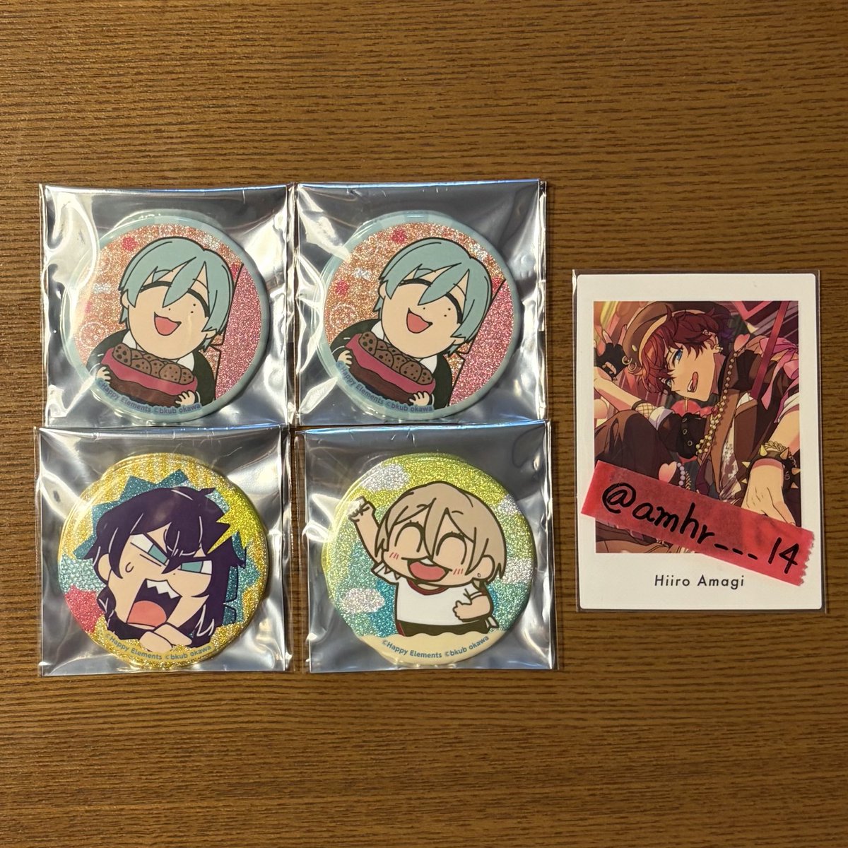 amhr___14's tweet photo. 《交換》 あんスタ グリッター缶バッジ
あんさんぶくぶスターズ！！

譲 巽2 藍良 マヨイ

求 同種一彩

郵送交換希望
検索からでもお気軽にお声掛けください。 https://t.co/YGYAhavP41