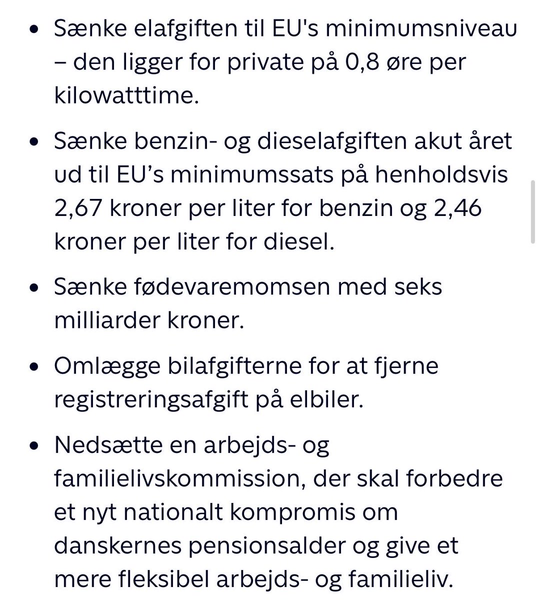 runekdk's tweet photo. Til alle, der studerer de 77 siders regeringsgrundlag. Husk, at Løkke har byttet den her politik for:
- En ministerbil
- Politisk afhængighed af Enhedslisten og Alternativet
- SF i regering
- Mette Frederiksen som statsminister
Av, av, av! Et dårligt byt! #dkpol https://t.co/JKeJbID9rv
