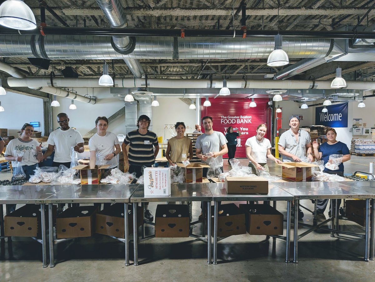 Peak_Support's tweet photo. A few highlights from April Lorion and Theresa Lastra’s visit with the Wildgrain team in Boston. 💙

From seeing the care behind every Wildgrain product to volunteering together at the Greater Boston Food Bank, it was a great chance to connect beyond the day-to-day partnership. https://t.co/qkzUXLFYey