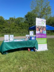 InvestChildren's tweet photo. What a fun Saturday at Rhubarb Fest and @KiwanisCity   Kite Festival!
Many thanks to our @WesternU students for their assistance and participation at these events!
#rhubarbseason #goflyakite https://t.co/uLmCV5zj6O