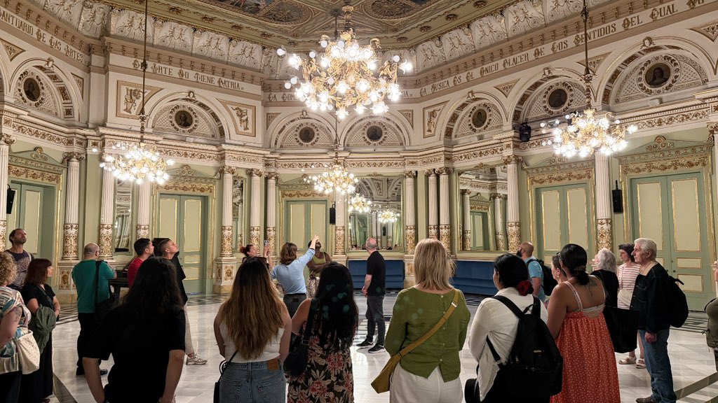 primariaicscat's tweet photo. Tres CAP de Ciutat Vella de Barcelona de l’@icscat participen en el projecte per millorar el benestar emocional amb el @Liceu_cat. #CAPLluísSayé #CAPCascAntic #CAPGòtic 

📲https://t.co/EEJODpRNhg https://t.co/IOLXuuM9aT