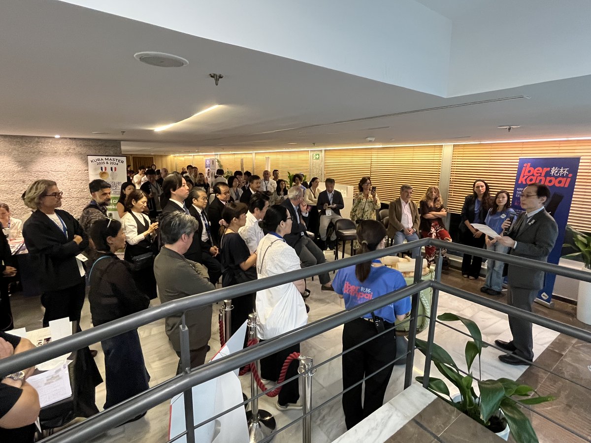 JapanEmb_Spain's tweet photo. 🗓️Los días 25 y 26 de mayo se celebró la segunda edición de #IBERKANPAI. Unas 50 empresas del sector del sake y la alimentación participaron desde Japón como expositores. Además, el día 27 el Embajador organizó un encuentro en su residencia para reforzar las relaciones entre Japón y España.🍶