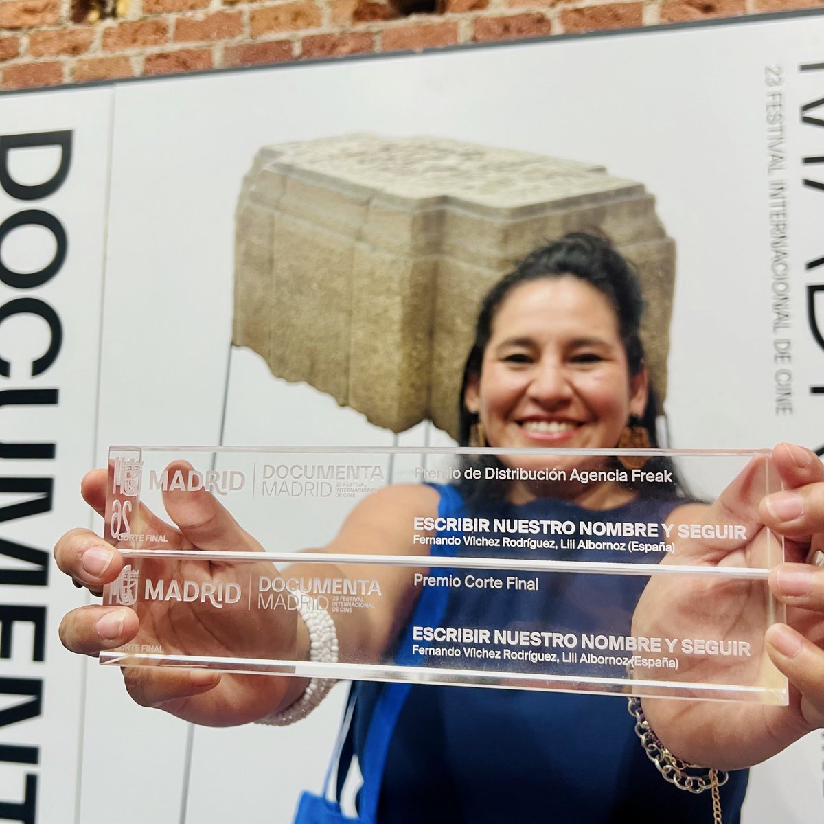 elaguainmovil's tweet photo. Una noticia hermosa desde Madrid ✨
Nuestro documental “Escribir nuestro nombre y seguir” sobre el caso de esterilizaciones forzadas en Perú ha recibido los dos premios de la sección Corte Final en @DocumentaMadrid: Premio Corte Final + Premio de Distribución Agencia Freak 🏆🏆 https://t.co/qrVcgLxA86