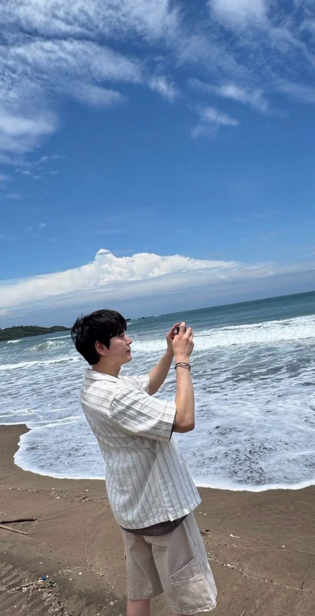 xthetzp's tweet photo. ＃ 𝗧 𝗭 𝗣  lens
You are my winter side but bright as summer, my comfort in every storm and my sunshine on every day. https://t.co/bXQ1YfsNLa