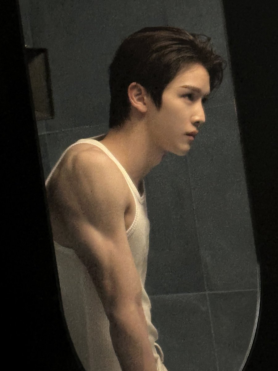 angnerator's tweet photo. กู T___________T https://t.co/NgMu4xoPih