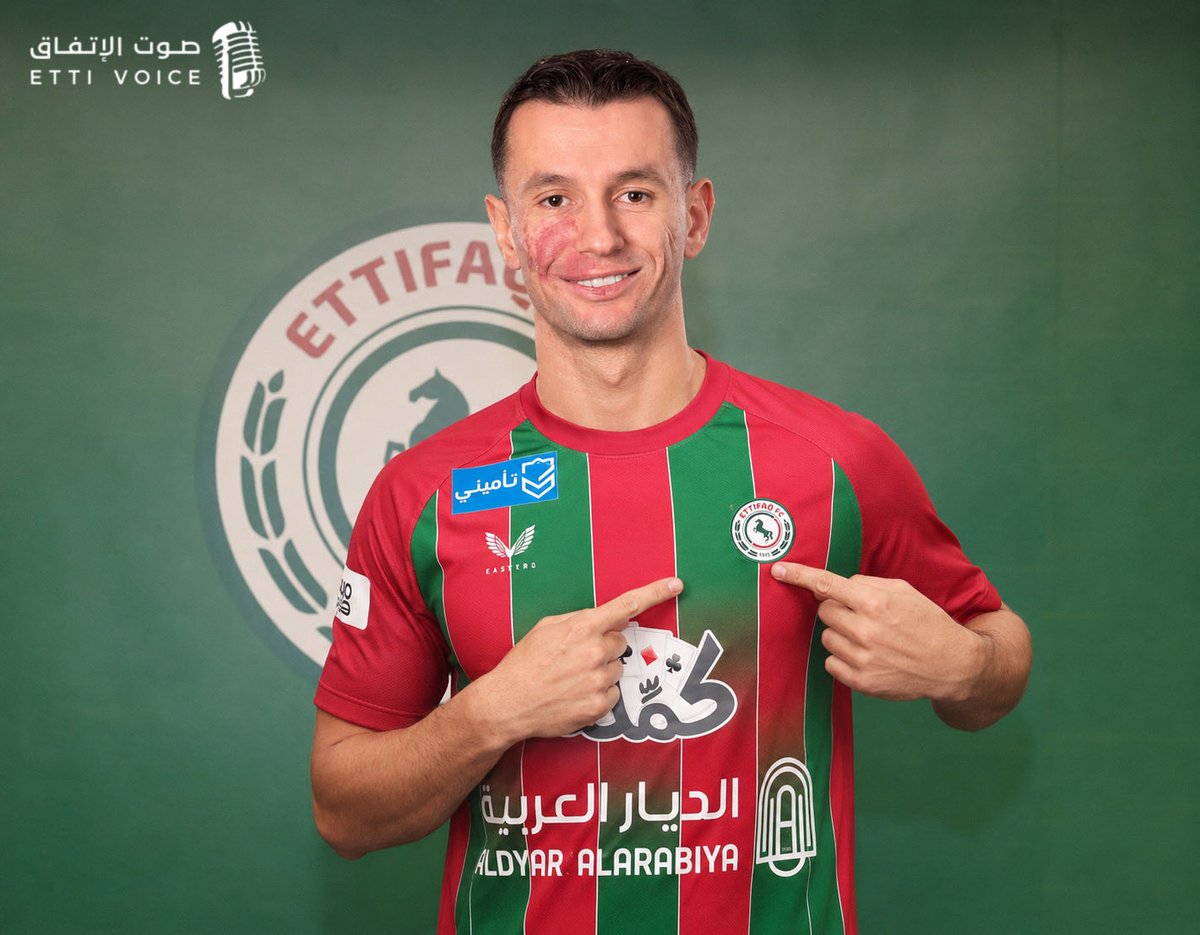 EttiVoice's tweet photo. 🚨🚨رسمياً :
" بديل فينالدوم تمت " ✅
الكوسوفي بيرسانت سيلينا (29 عاماً) يوقع لـ #الاتفاق بعقد يمتد لـ3 سنوات في صفقة انتقال حر (مجانية) ✍️
اللاعب ودّع جماهير آيك سولنا السويدي في المباراة الماضية نظراً لعدم رغبة ناديه في تجديد عقده وتم منحه "مخالصة ودية" 🤝

🔺هل تراه البديل المناسب لتعويض رحيل فينالدوم في خط الوسط؟ 🧐👇