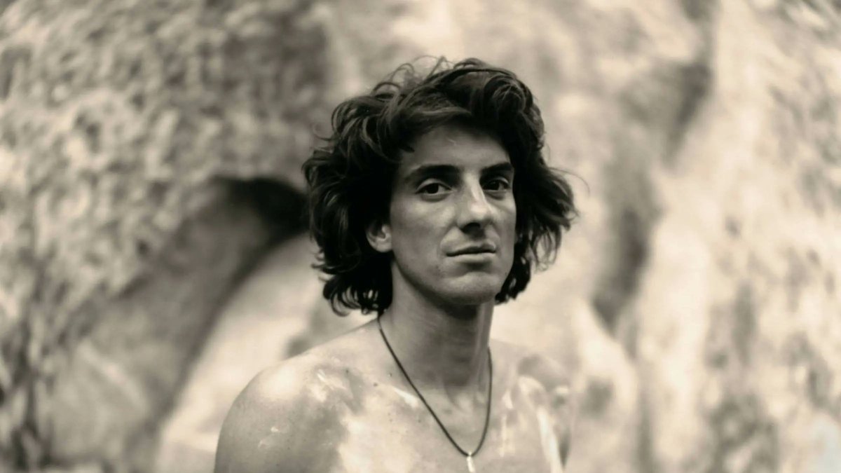 dylanbo's tweet photo. The Dean Potter documentary on HBO is unbelievable.

So intense. So Beautiful.

An honest, human look at a transformational artist/athlete.

Best sports film in years. https://t.co/aagEbVnfsI