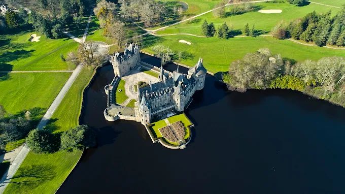 mysticcastIe's tweet photo. Château de la Bretesche, France 🇫🇷 https://t.co/k7vLbu2Vh2