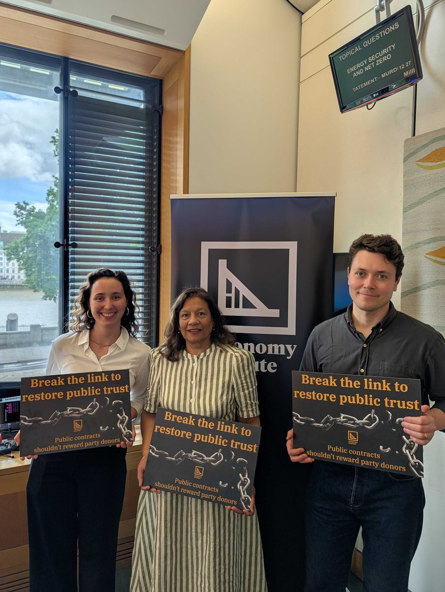 Autonomy_Inst's tweet photo. MPs from different parties joined us today as part of our drop-in session for the amendment to the 'Representation of the People Bill' proposed by @NeilForPoole around 'breaking the link' between donors and contractors. 

Party donors should not receive government contracts! https://t.co/K5Fy8nfD5p