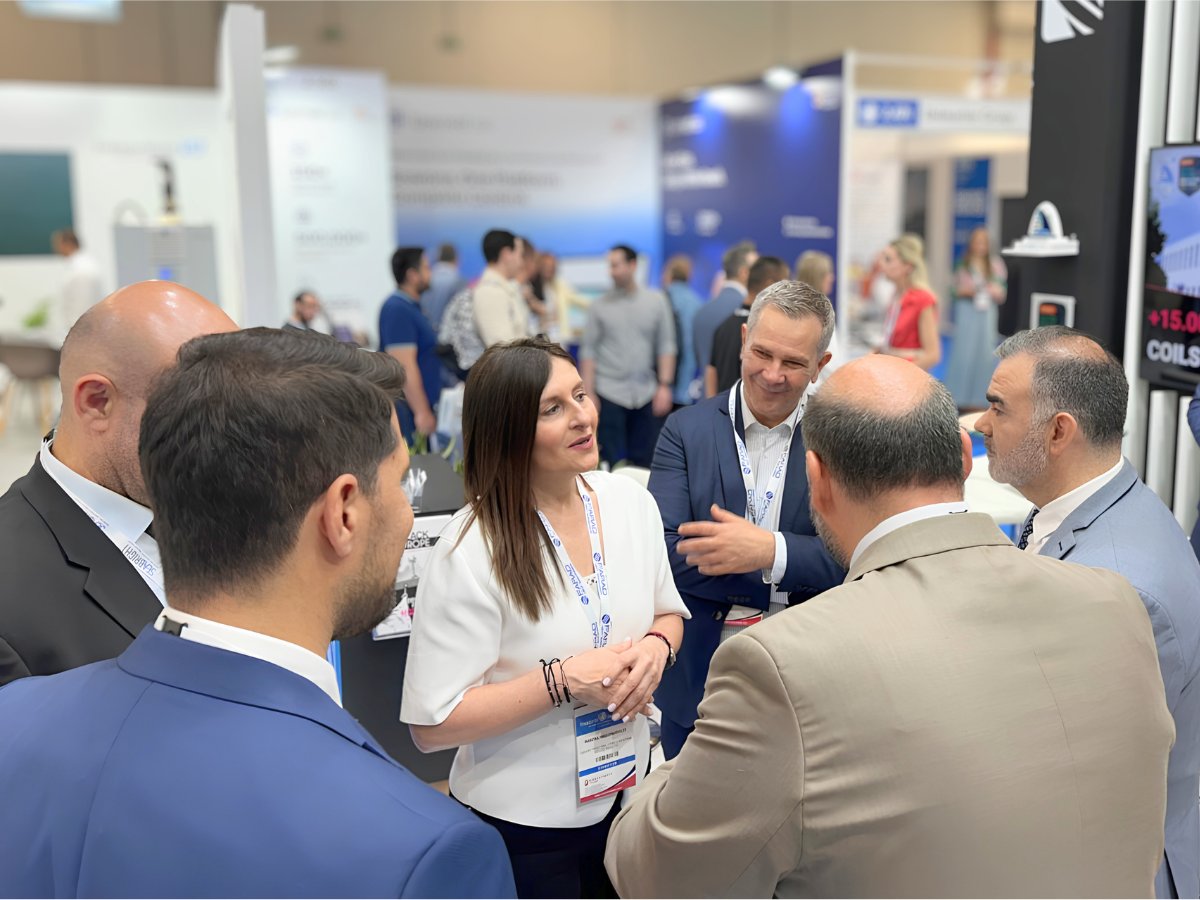 BlackRopegr's tweet photo. An incredible honor on Day 2 of #Posidonia! 🇨🇾⚓️

We were privileged to welcome our 𝗦𝗵𝗶𝗽𝗽𝗶𝗻𝗴 𝗗𝗲𝗽𝘂𝘁𝘆 𝗠𝗶𝗻𝗶𝘀𝘁𝗲𝗿 of the @maritimeCyprus, Mrs. @HadjimanoliM, at #BlackRope 𝗦𝘁𝗮𝗻𝗱 𝟮.𝟱𝟱𝟴 (𝗛𝗮𝗹𝗹 𝟮). https://t.co/QuYVzYd4w8