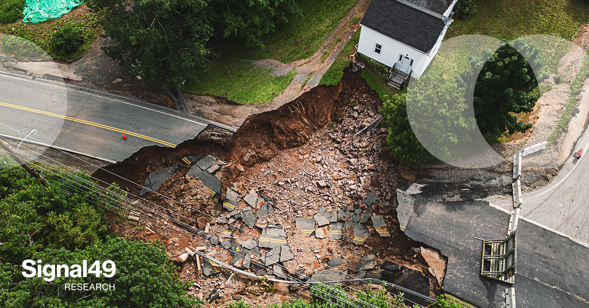 S49Research's tweet photo. Canada’s overlapping housing and climate issues place Canadians at heightened risk of poor housing outcomes and increased exposure to climate disasters. Learn more about these converging issues and how they can be addressed here: https://t.co/Gsjzo6hk9V https://t.co/xI4swQ47Hw