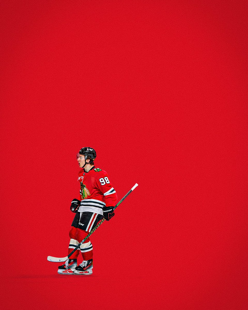 NHLBlackhawks's tweet photo. seeing red 😍 https://t.co/NePOUob1pk