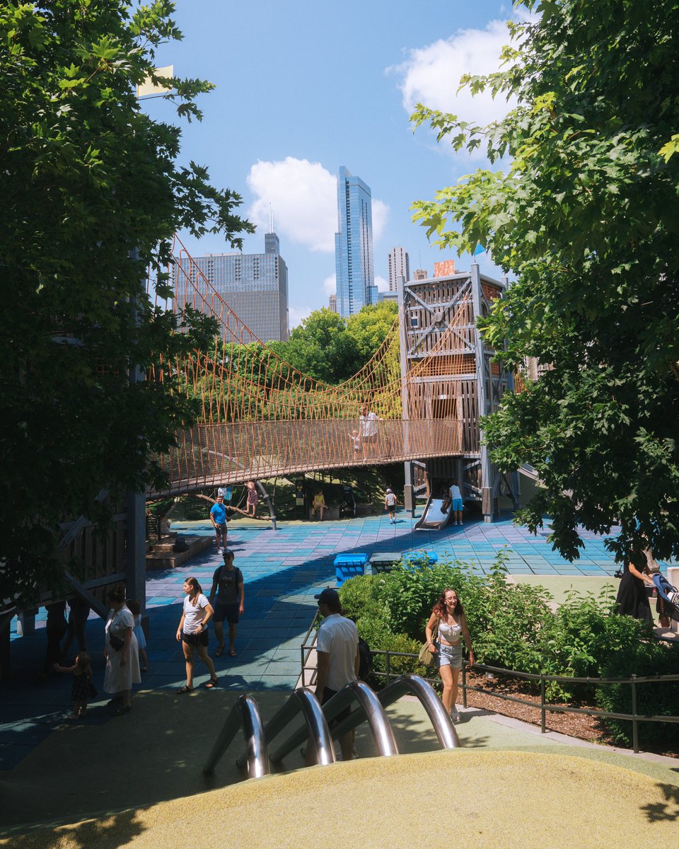 _thecolorfulkid's tweet photo. A summer day in Chicago https://t.co/4vhnXorokQ