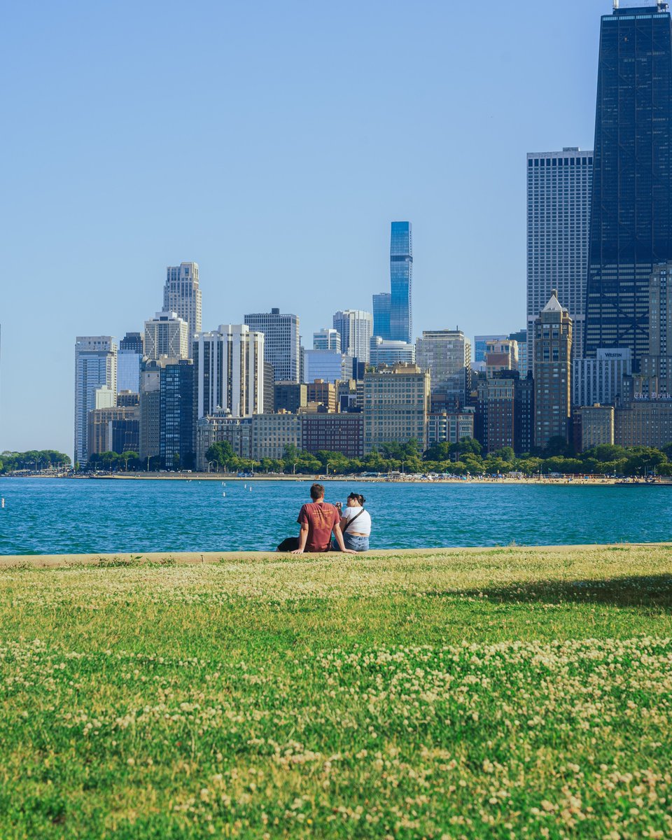 _thecolorfulkid's tweet photo. A summer day in Chicago https://t.co/4vhnXorokQ