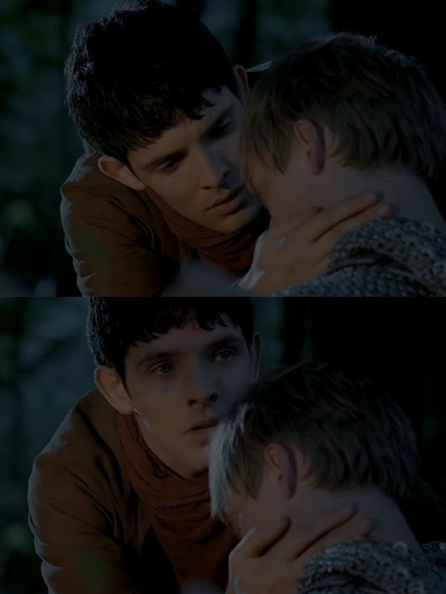 enceladus_cos's tweet photo. Отлично я поужинала, стекло такое хрустящее… #merlin #arthur #merthur https://t.co/gcAabFaAau