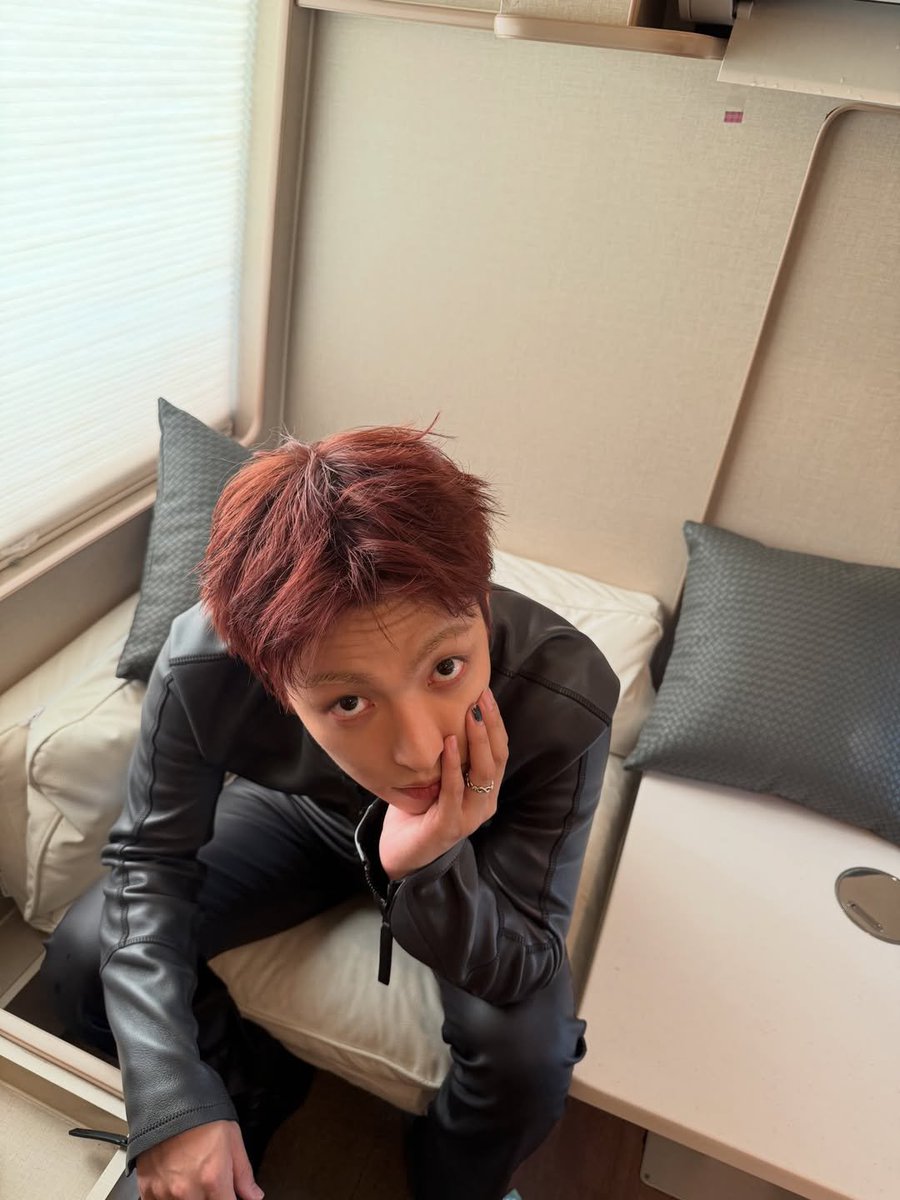 annie ☆.࣪⋆ tweet media