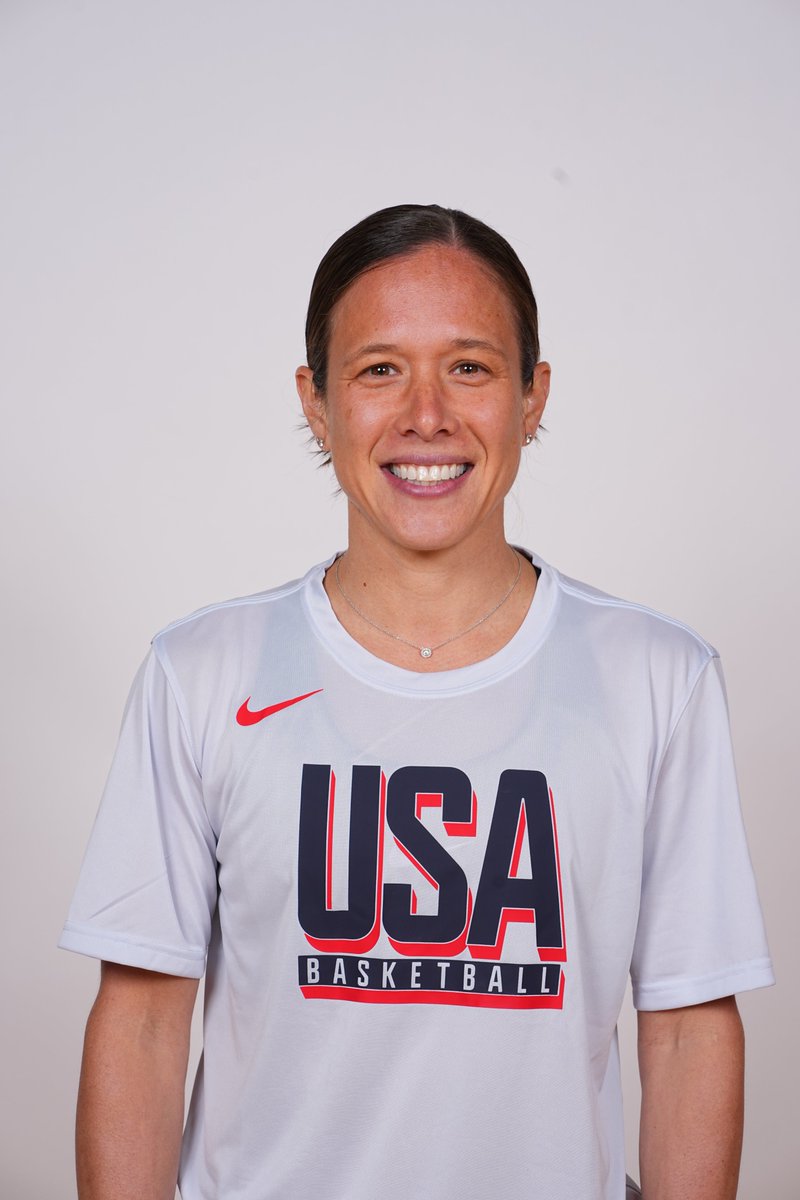CULionsWBB's tweet photo. The game’s best never stop growing.
@CUCoachG represented the Lions while helping develop the next generation of young talent last weekend with @usabasketball 🇺🇸🏀 Proud to see our leader sharing her passion, knowledge, and energy at the highest level 🦁🩵

#RoarLionRoar // #EDGE // #OnlyHere