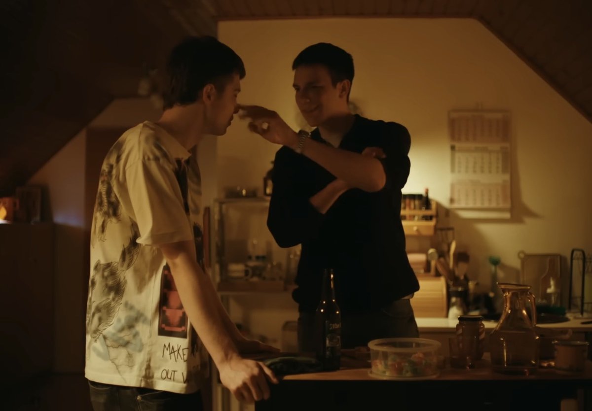 FilletChicken's tweet photo. ivan had seven (7) minutes flat to impress his crush and he managed to listen to a romantic song, get in his personal space, get high, feed him (twice), dap him up and boop his nose. the work rate is commendable. https://t.co/ipm7mrmENQ