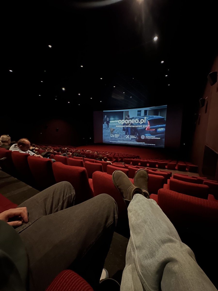 dahtgirl_ajex's tweet photo. Cinema date                   Or               Movie night at home https://t.co/0IcDlbWyIa