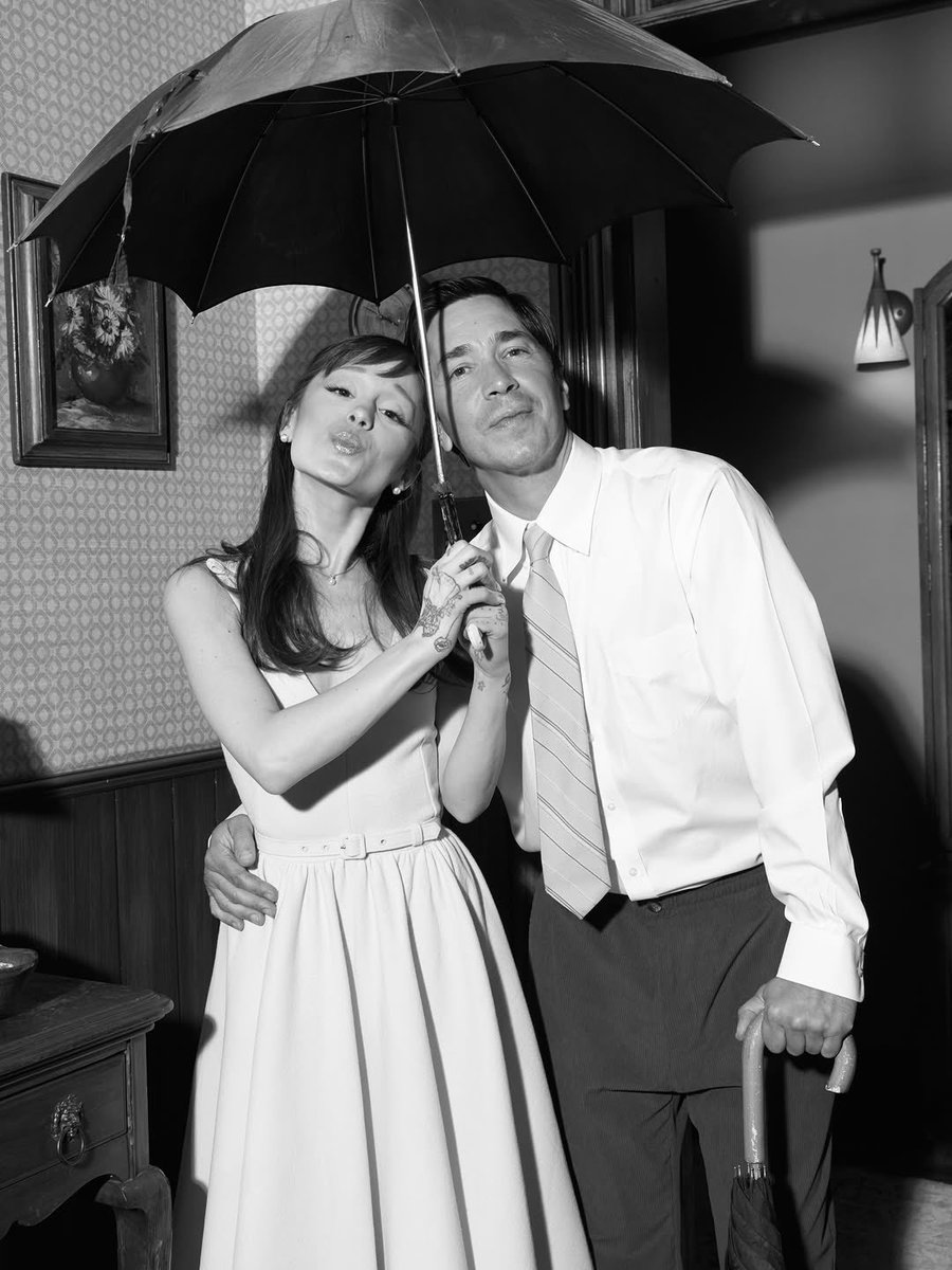ArianaToday's tweet photo. ariana grande and justin long in the ‘hate that i made you love me’ music video 🎥 https://t.co/jbGJP4HiY3