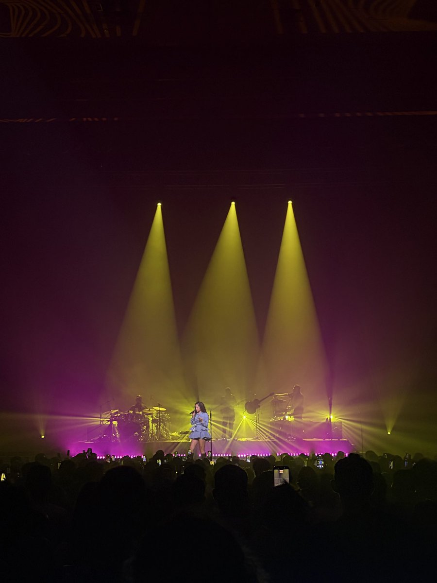 hierikahere's tweet photo. Ella Mai in Manila | June 2, 2026 https://t.co/bEyKqJq9II