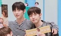 mintchoco527's tweet photo. 아니 근데 공식에서 이런걸 주는데 내가 합성할 필요가 없어짐ㅋㅋㅋㅋㅋㅋ https://t.co/avbBxWR9L7