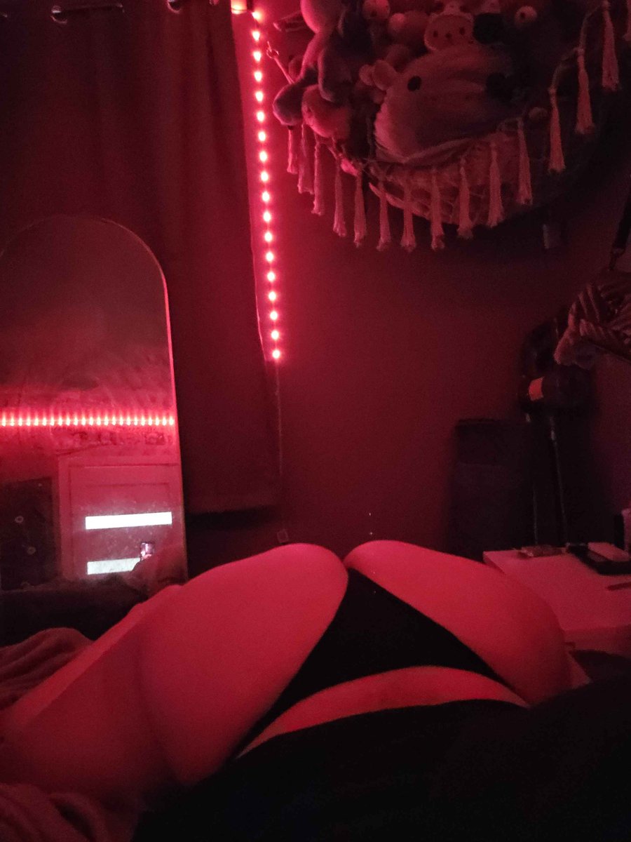 slurlol2's tweet photo. Been so busy packing this week to travel sorry sigmas, 😔 I'll get back onto ma schedule  soon.

#nsfwtwtًً https://t.co/J4sfc6ire9
