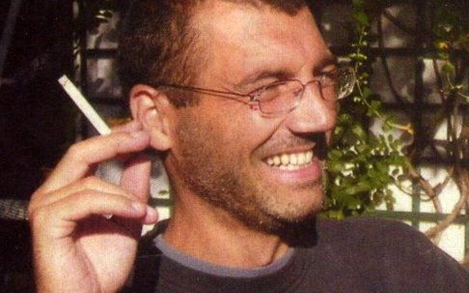 media_express_e's tweet photo. 🔴🇫🇷 FLASH INFO - Une enquête d’Ouest-France suggère que Xavier Dupont de Ligonnès aurait pu continuer à échanger sur un forum religieux jusqu’en 2017 sous un pseudonyme différent. Cette piste repose sur des analyses d’écriture. https://t.co/tqeVWbJ5my
