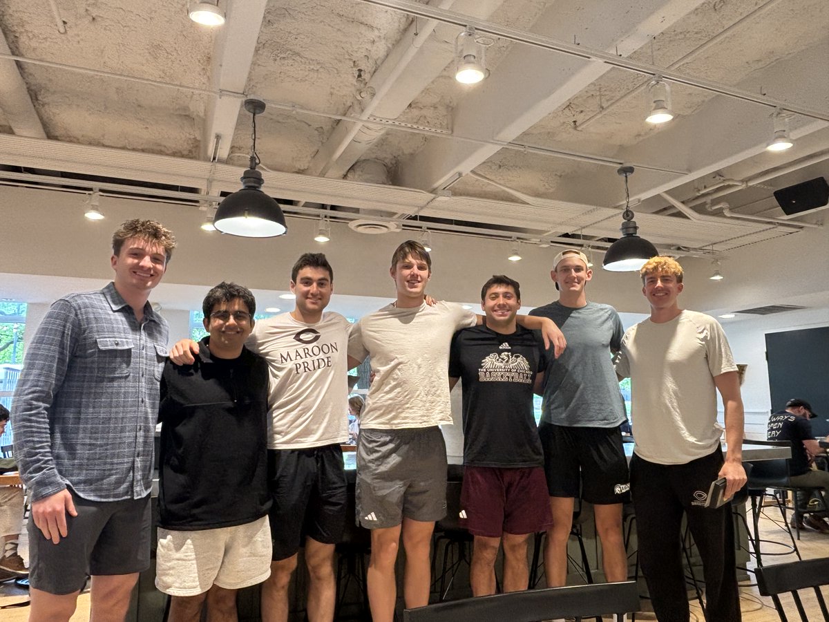 UChicagoMBB's tweet photo. Great bunch of graduates got together with Coach McGrath for breakfast to kick off senior week. Congrats to a special group! https://t.co/XQc7iwApzU