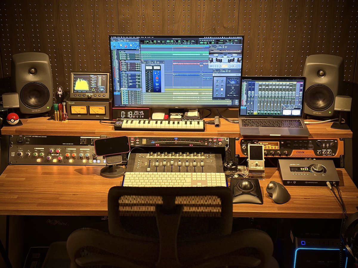 SoundGearRoom's tweet photo. 「Sound Gear Room -ギターとDTMのラジオ-」第7回目配信中です！ 今回は「DTM環境ここがポイント 〜スタジオ防音・家具編〜」についてトークしています！ 
プライベートスタジオの防音室についてやDTMデスク、チェアの話をしています！
是非お聞きください！

https://t.co/jmAe4u0yDx https://t.co/Nq7Xq4F9yV