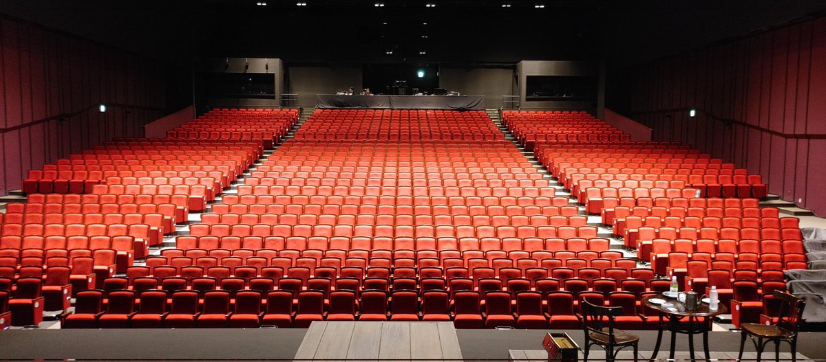 okusugo's tweet photo. 明日のおくすごは、
22時より板倉と稲葉とリモートで過ごす水曜日とさせていただきます✨
舞台を終えた板倉が何を思うのか色々聞��たいことあったらぜひ聞いてください🍀
お待ちしてます♪♪ https://t.co/MVXpd5ueJK