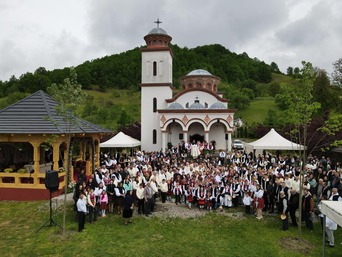 eormmsm's tweet photo. 2 iunie 2026 | Hramul Parohiei Valea Muntelui–Bârsana, Protopopiatul Sighet https://t.co/28PyLJXJBW