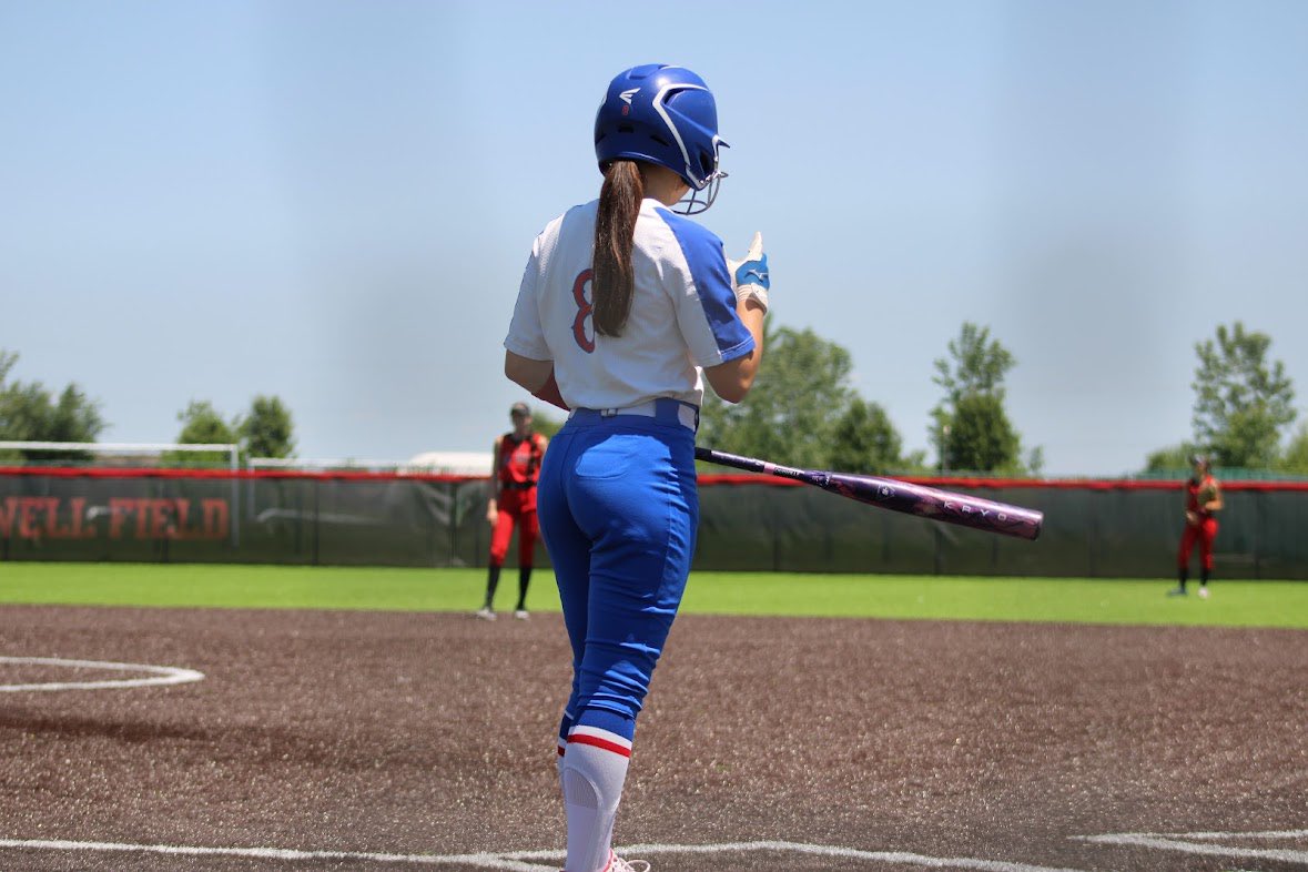 8RyleeHoward's tweet photo. Highlights from Sophomore Season🥎
Back to Back District Champs
Competed at Regional Finals 
Myrtle Beach 
Diving Catches 
18 innings 
2.5 hour bus rides 
My favorite - run rule CCHS 
@GCHS_Greyhounds https://t.co/rPm2ktNsr6