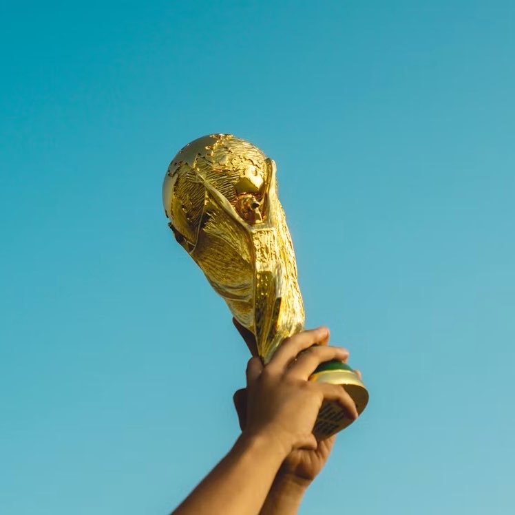 MadelnCanada's tweet photo. Do you think Canada has a chance at winning the World Cup? 🏆 🇨🇦 https://t.co/QEBtD8znDk