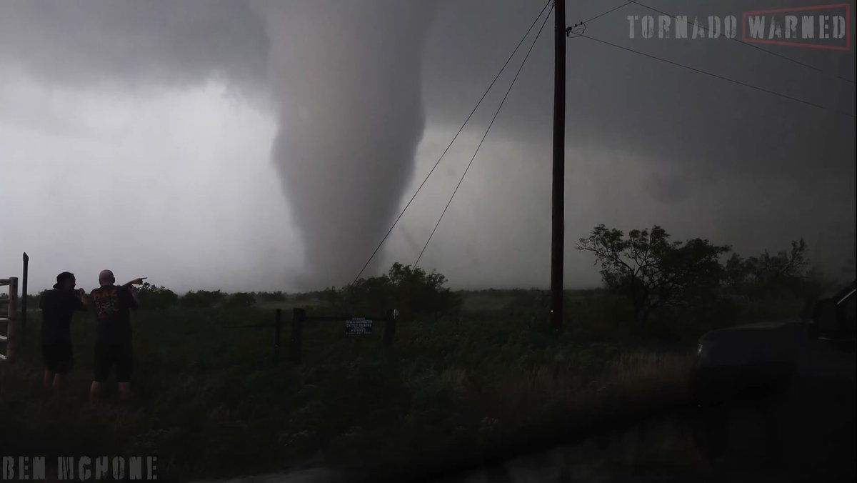 Tornado_Warned's tweet photo. Throwback to June 2nd, 2024 near #Silverton, TX. Documented several #tornadoes from all distances as their roar echoed throughout the Palo Duro Canyon. Even slid into the back end of @ReedTimmerUSA’s Dominator Fore after his engine failed at the end of a thick mud road. Ended up being stuck in a ditch until the next day!