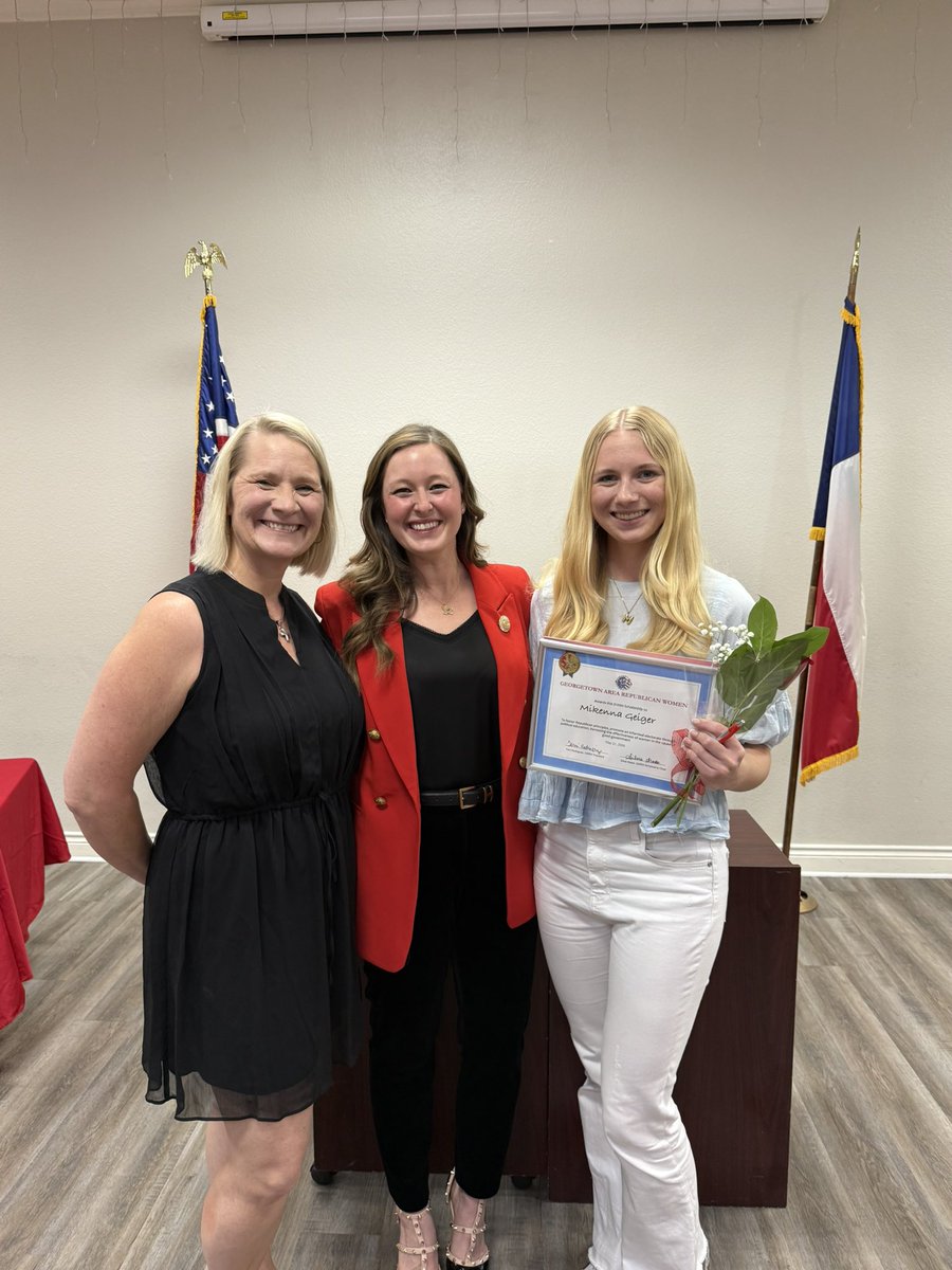CarolineForTX's tweet photo. Grateful to have recently given a legislative update and celebrated the Audrey McDonald Scholarship recipients at the Georgetown Area Republican Women’s meeting. Congratulations to these impressive high school students. Your future is bright! Thanks also to GARW for investing in the next generation. #txlege